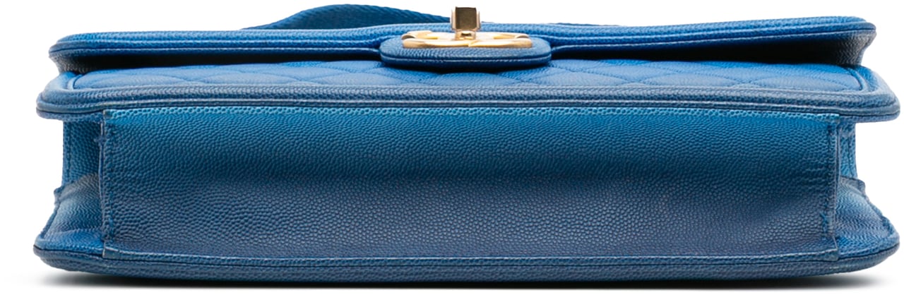 Chanel Medium Quilted Caviar Sunset On The Sea Flap Blauw