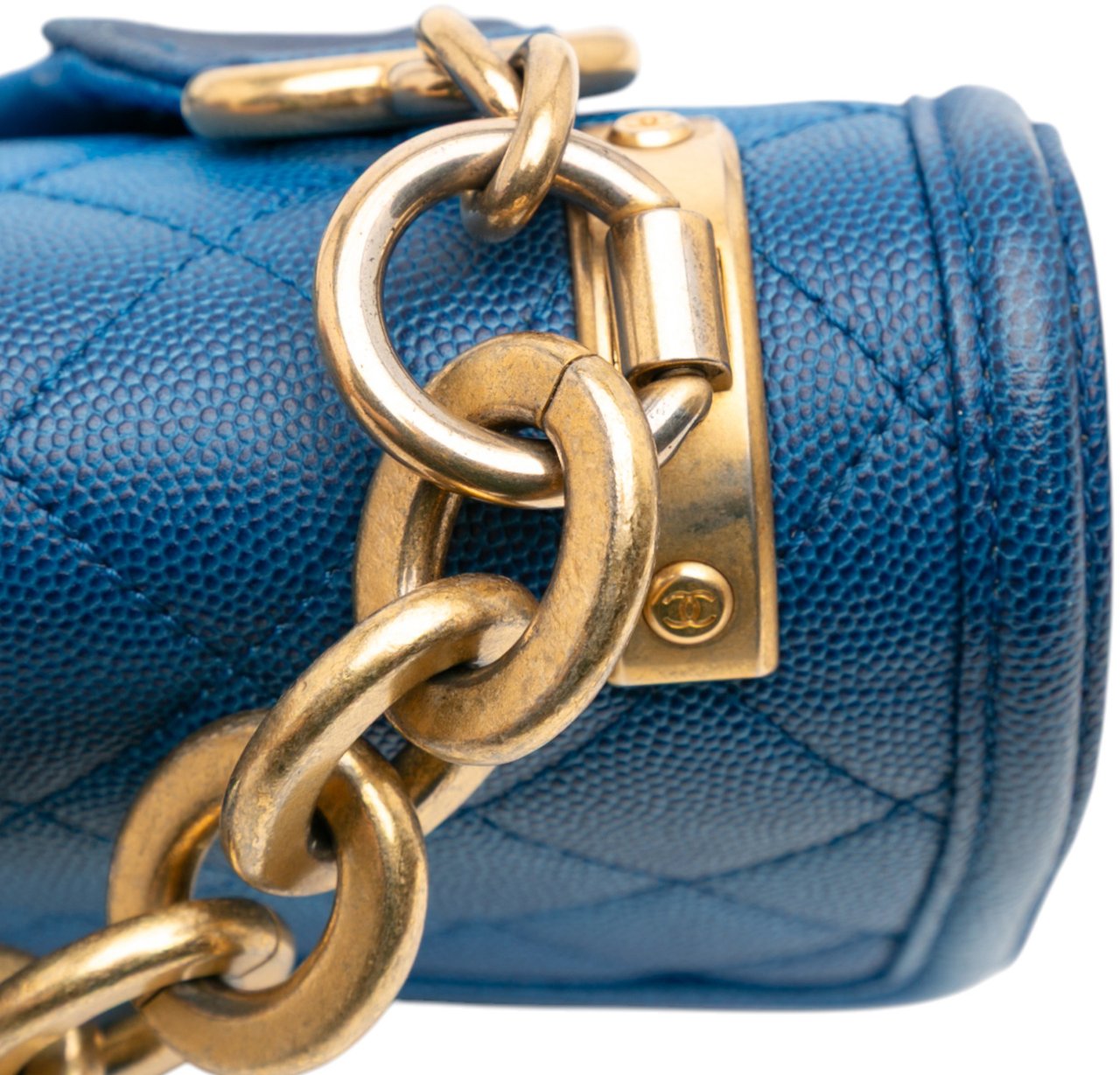 Chanel Medium Quilted Caviar Sunset On The Sea Flap Blauw