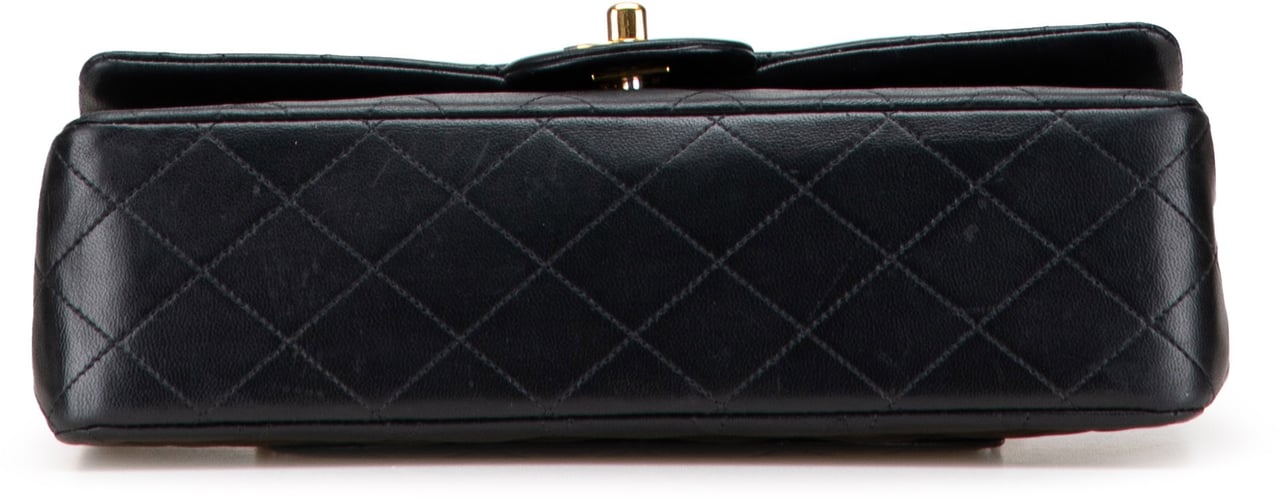 Chanel Medium Classic Lambskin Double Flap Zwart