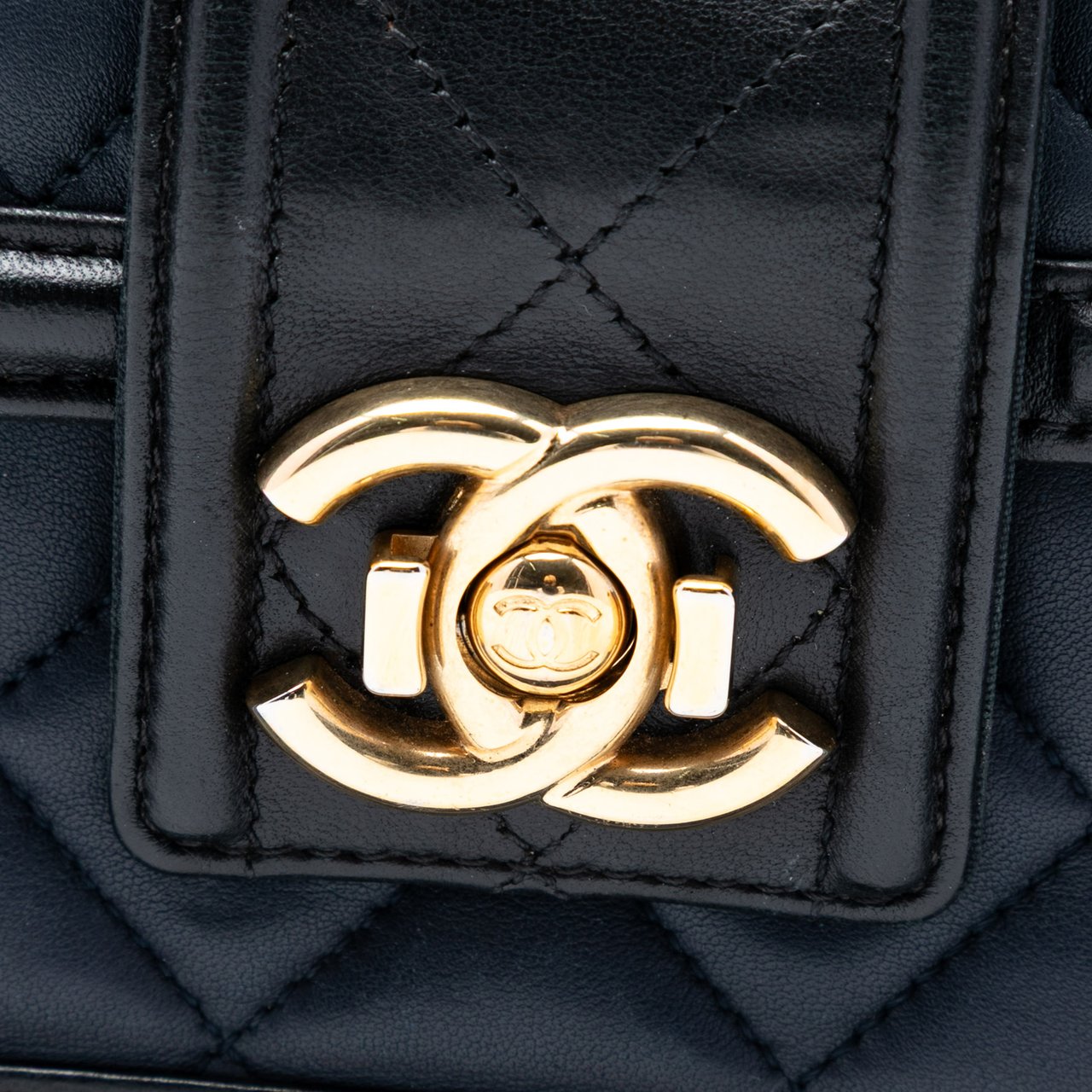 Chanel Large Bicolor Quilted Lambskin Elegant CC Flap Blauw
