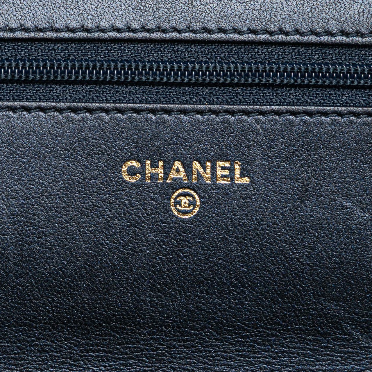 Chanel Calfskin Double Stitch Boy Wallet On Chain Blauw