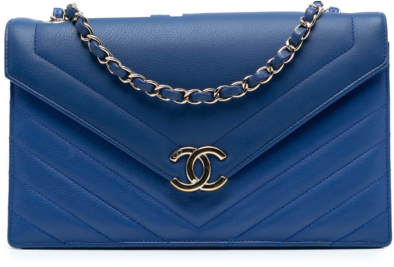 Chanel Medium CC Chevron Calfskin Envelope Flap Blauw