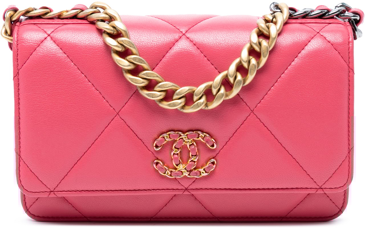 Chanel Quilted Lambskin 19 Wallet on Chain Roze