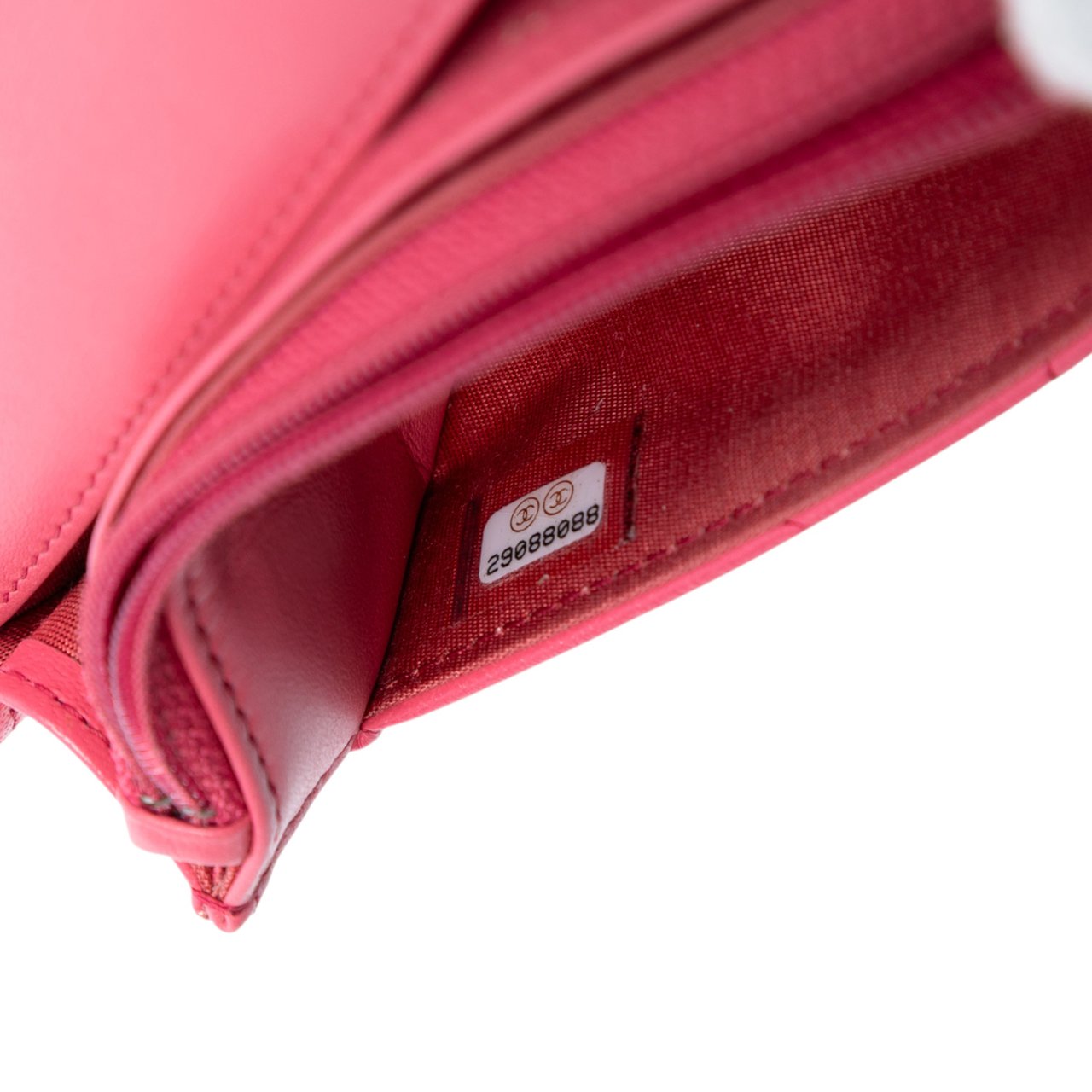 Chanel Quilted Lambskin 19 Wallet on Chain Roze