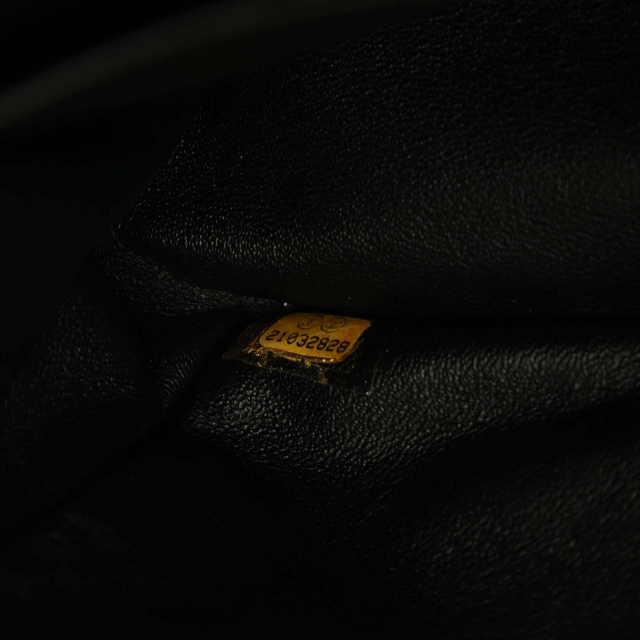 Chanel Jumbo Classic Chevron Patent Double Flap Zwart