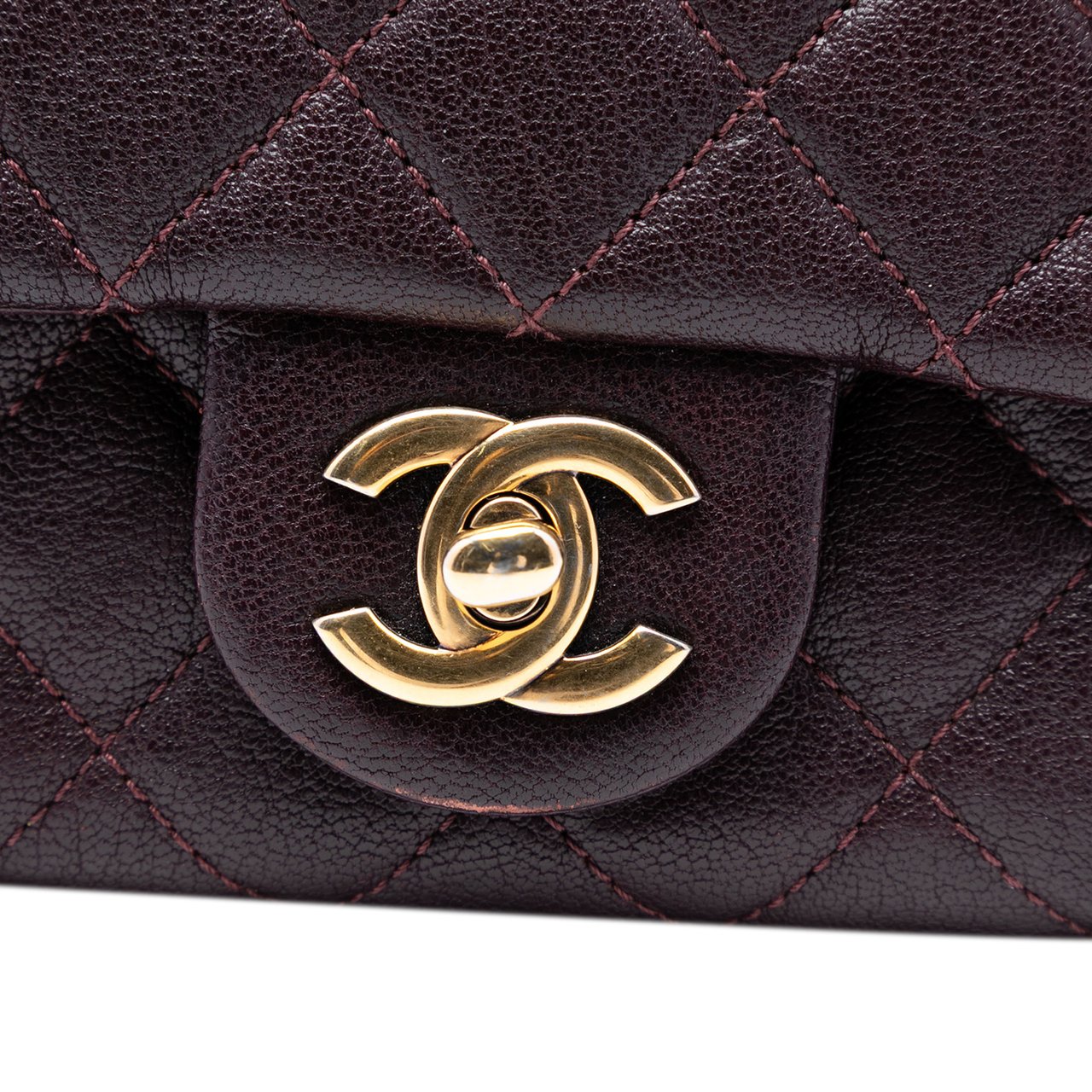 Chanel Mini Quilted Sheepskin Trapezio Flap Rood