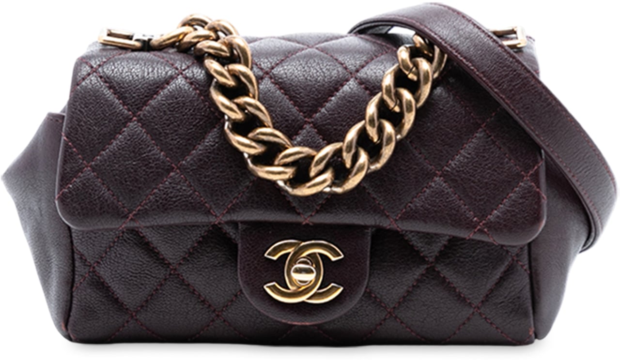 Chanel Mini Quilted Sheepskin Trapezio Flap Rood