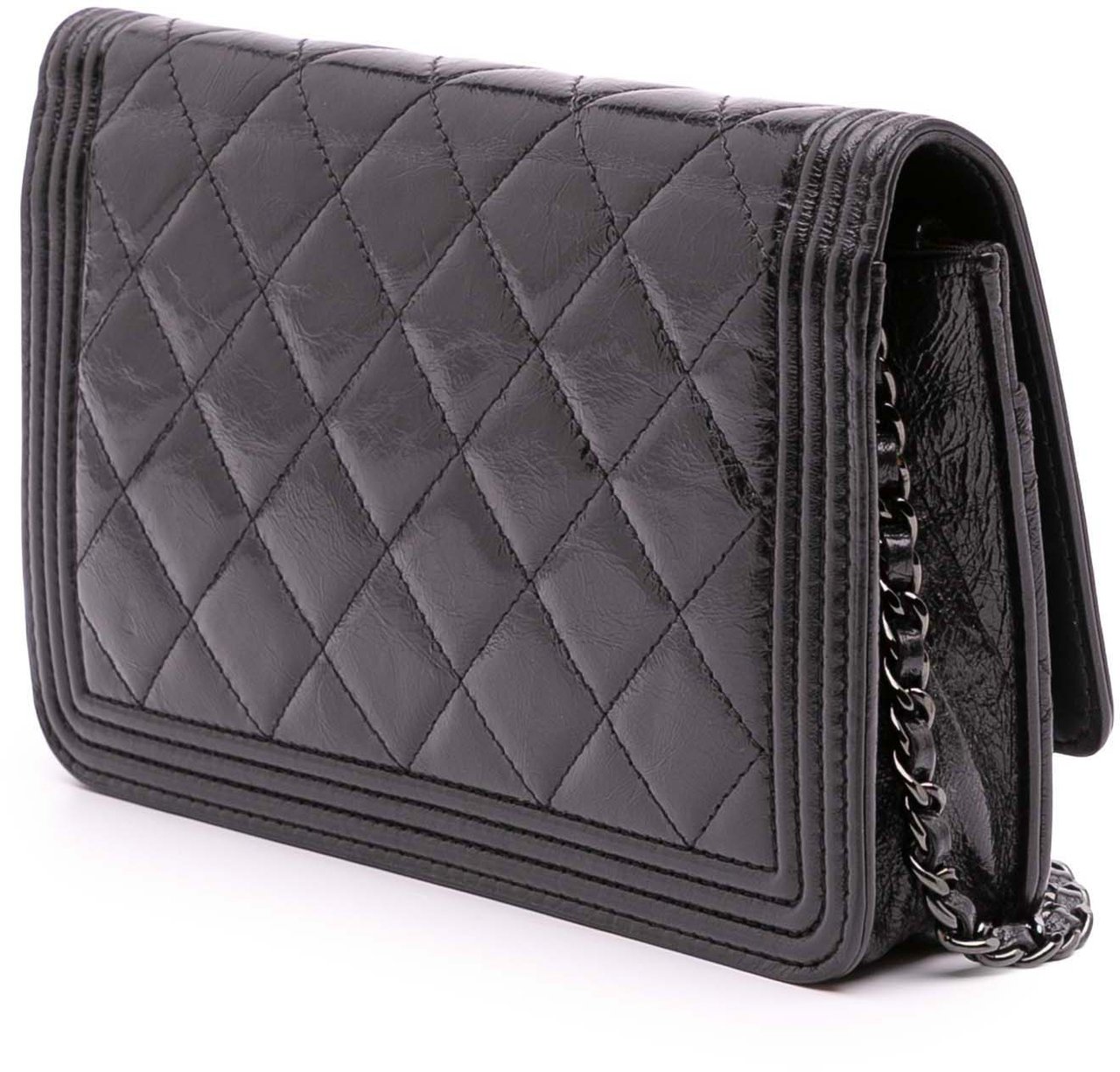Chanel Quilted Shiny Aged Calfskin Boy Wallet On Chain Zwart