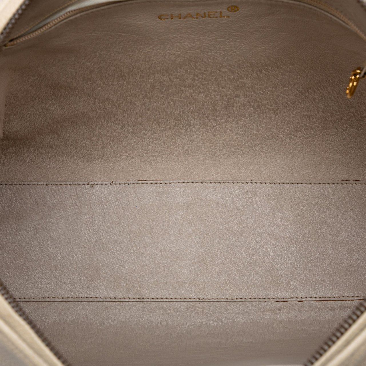 Chanel CC Quilted Caviar Crossbody Wit