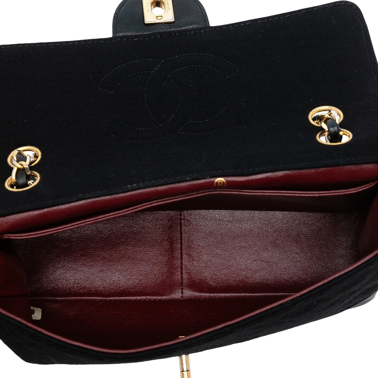 Chanel CC Quilted Jersey and Lambskin Flap Zwart