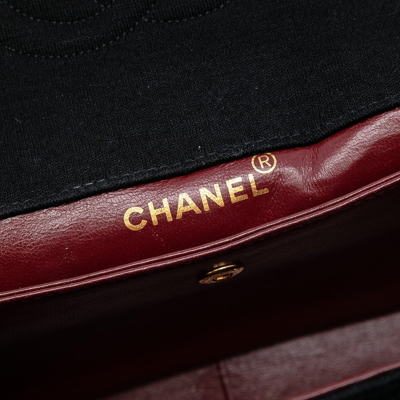 Chanel CC Quilted Jersey and Lambskin Flap Zwart