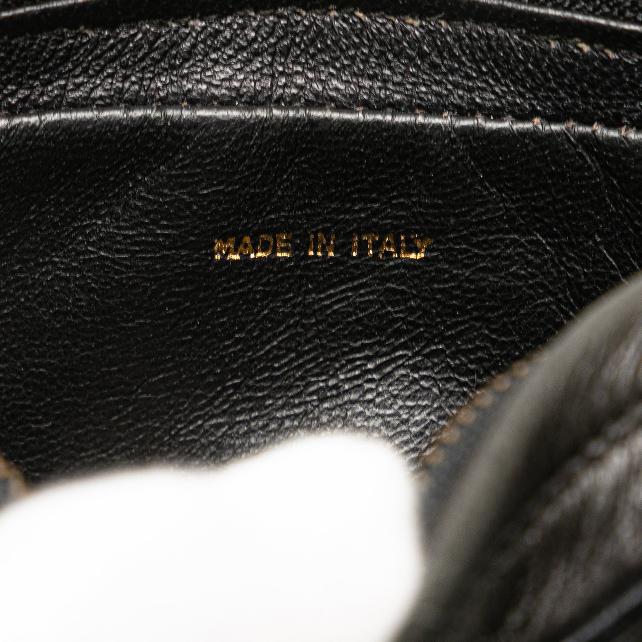 Chanel Quilted Lambskin Tassel Pouch Zwart