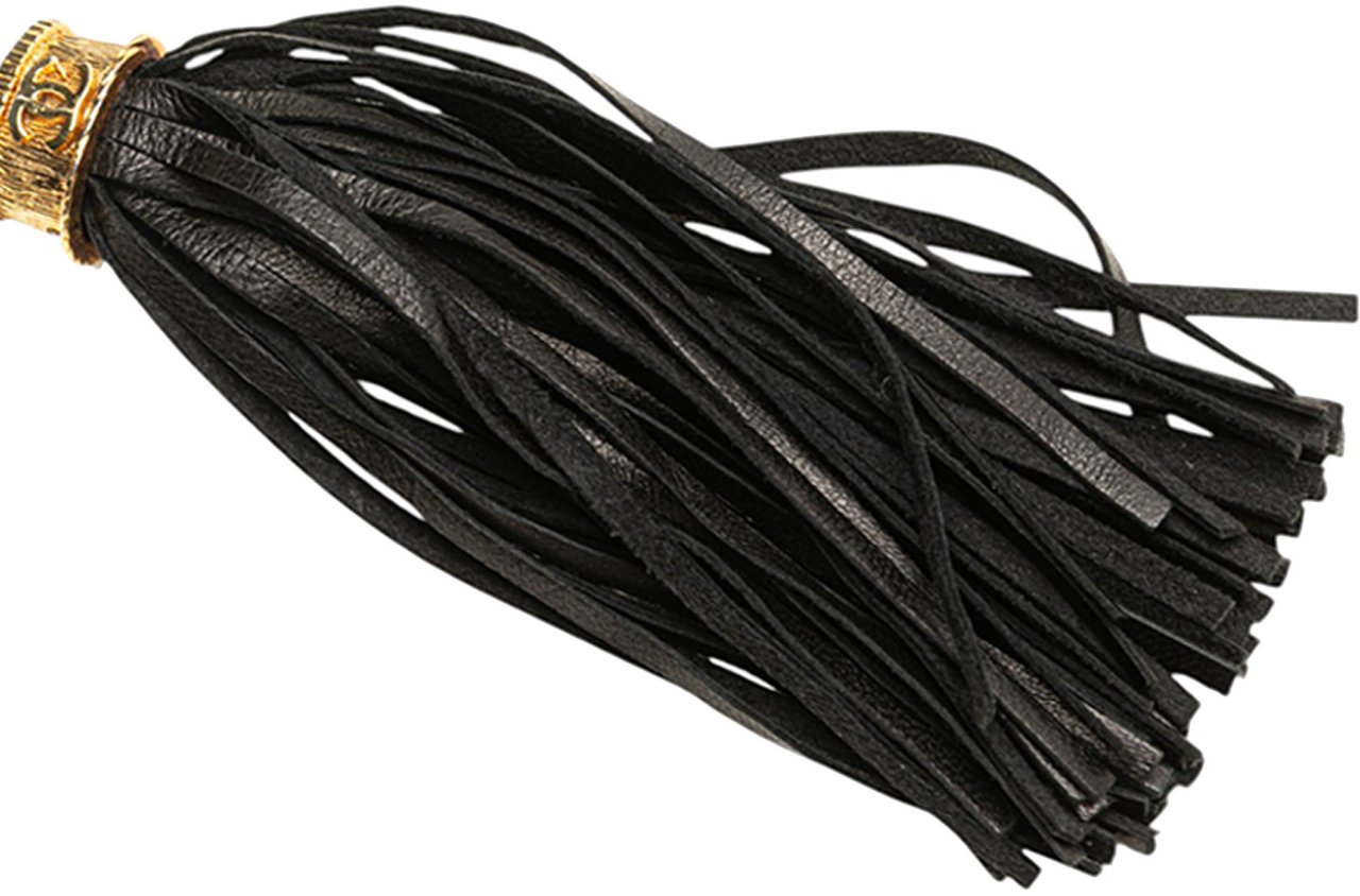 Chanel Quilted Lambskin Tassel Pouch Zwart