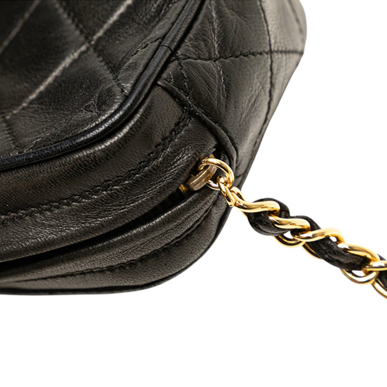 Chanel Quilted Lambskin Tassel Pouch Zwart