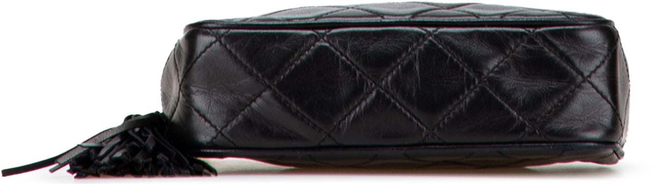 Chanel Quilted Lambskin Tassel Pouch Zwart