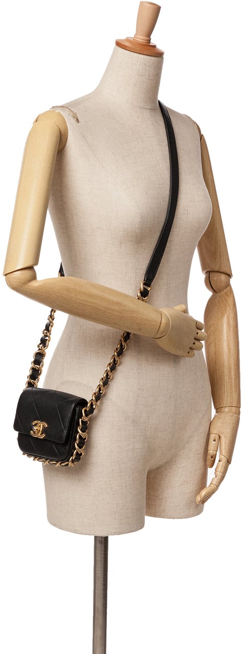 Chanel Mini Quilted Calfskin Framing Chain Flap Zwart