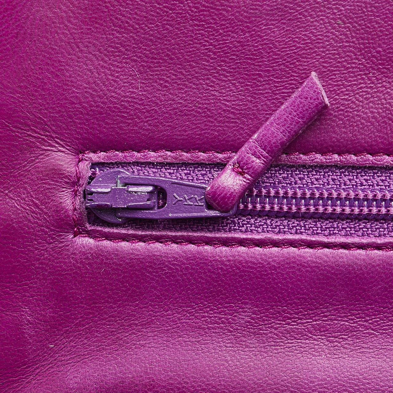 Chanel Quilted Lambskin Camellia Wallet On Chain Paars