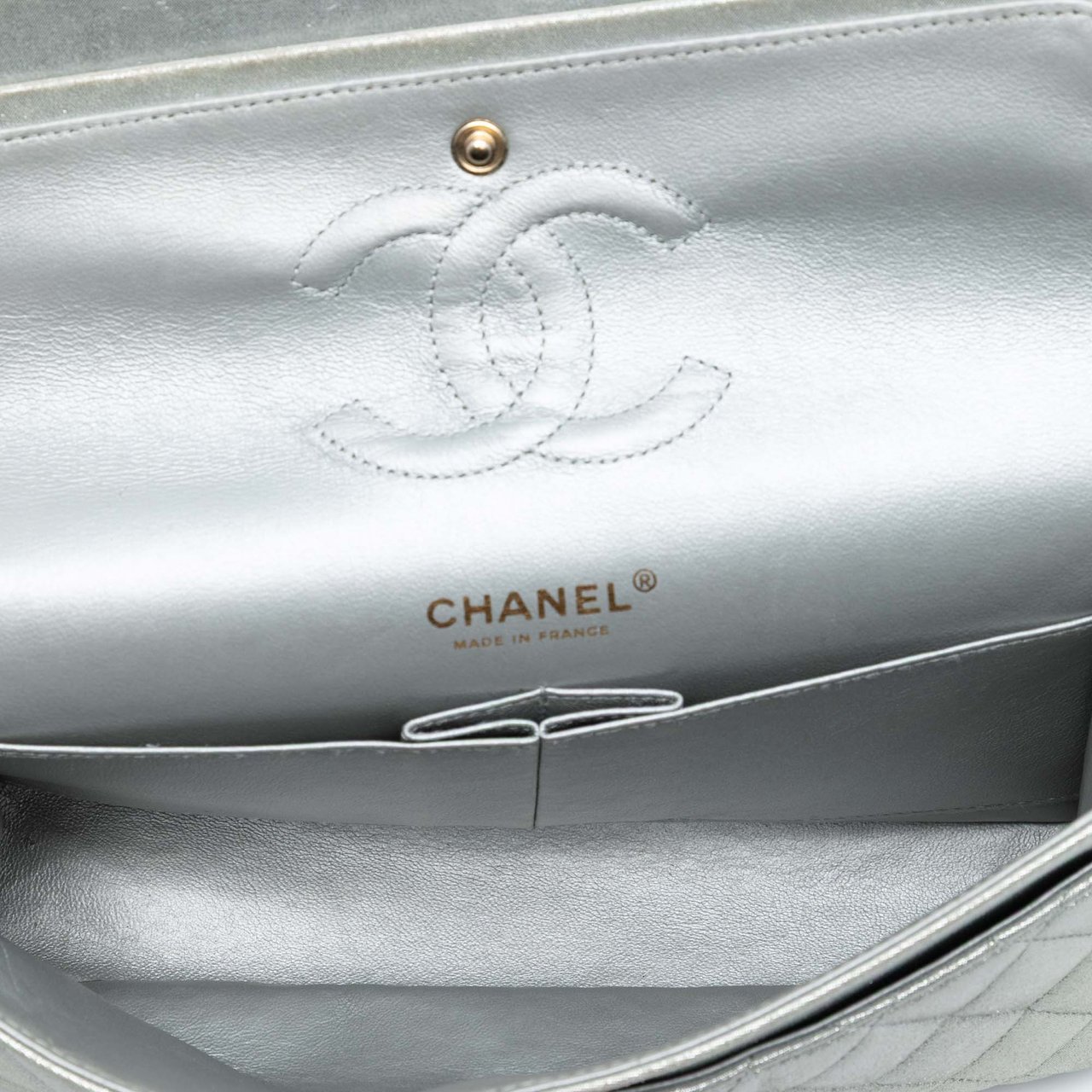 Chanel Medium Classic Iridescent Lambskin Double Flap Zilver