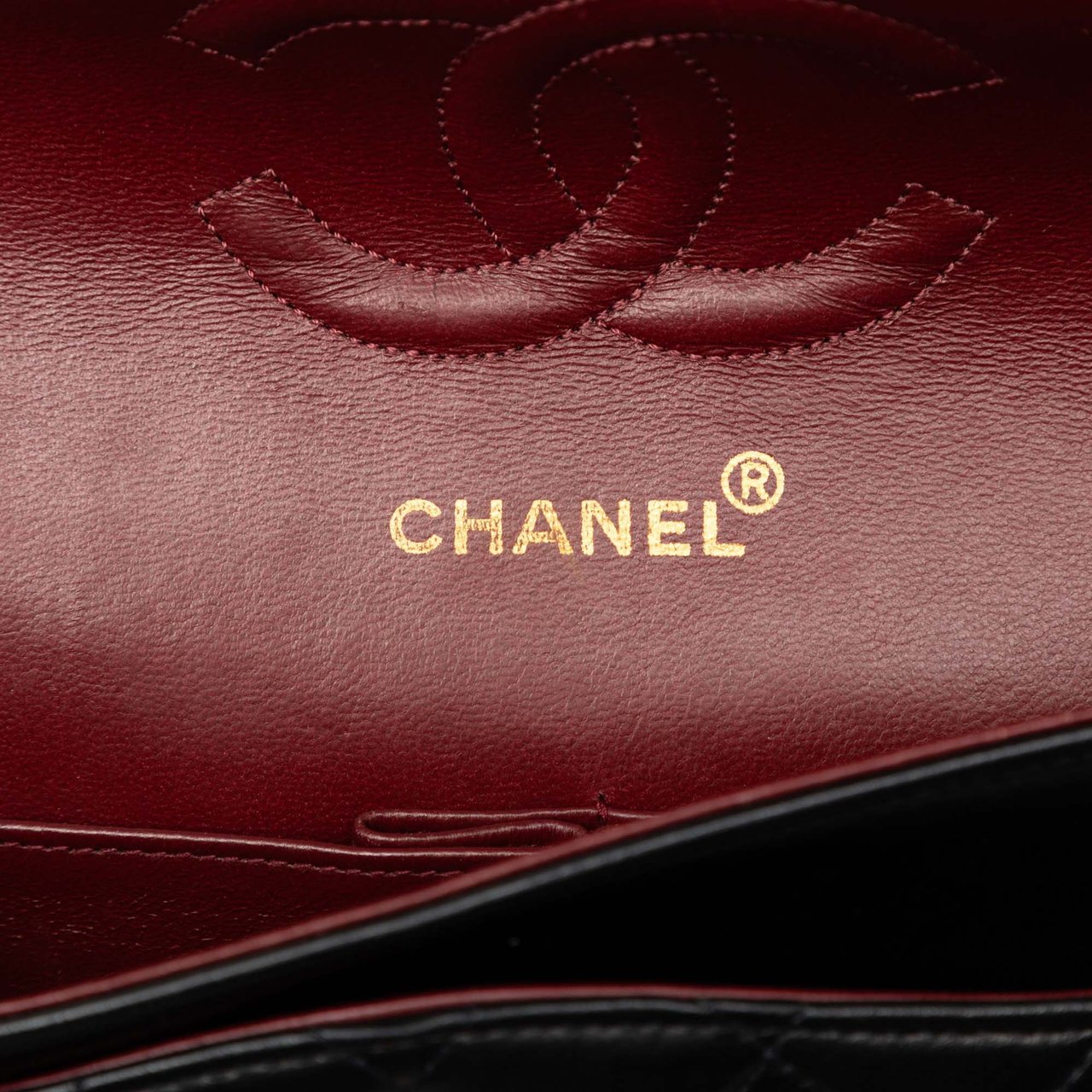 Chanel Medium Classic Lambskin Double Flap Zwart