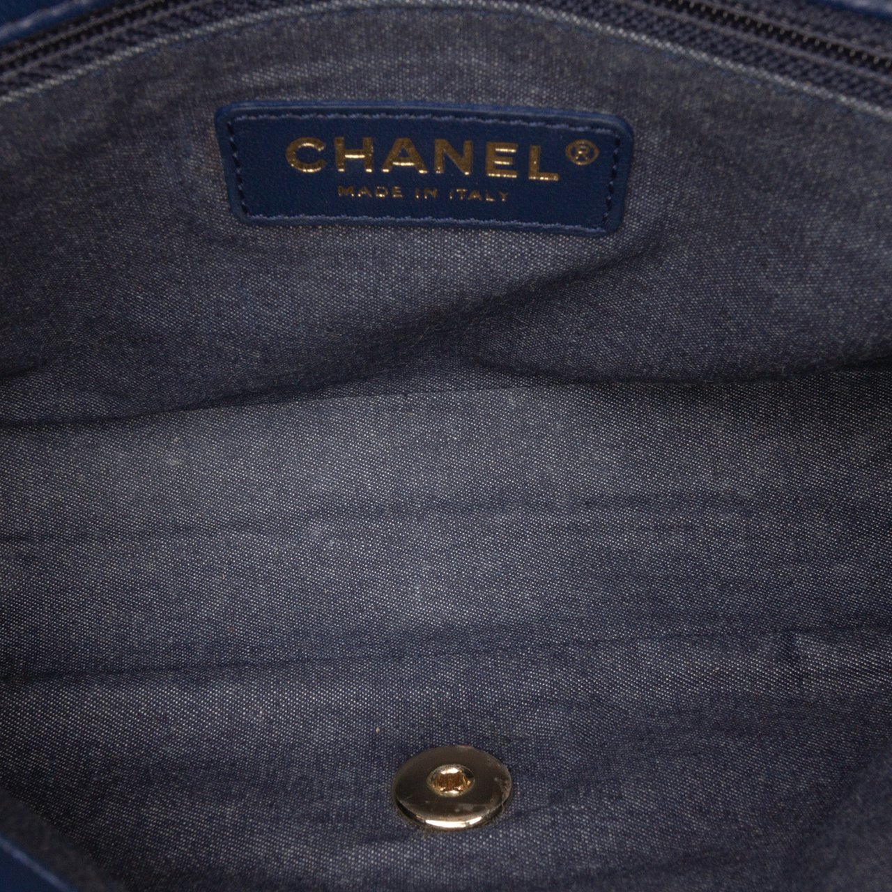 Chanel Small Lambskin Elegant Chain Single Flap Blauw