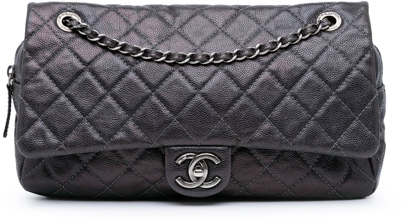 Chanel Jumbo Quilted Caviar Easy Flap Paars