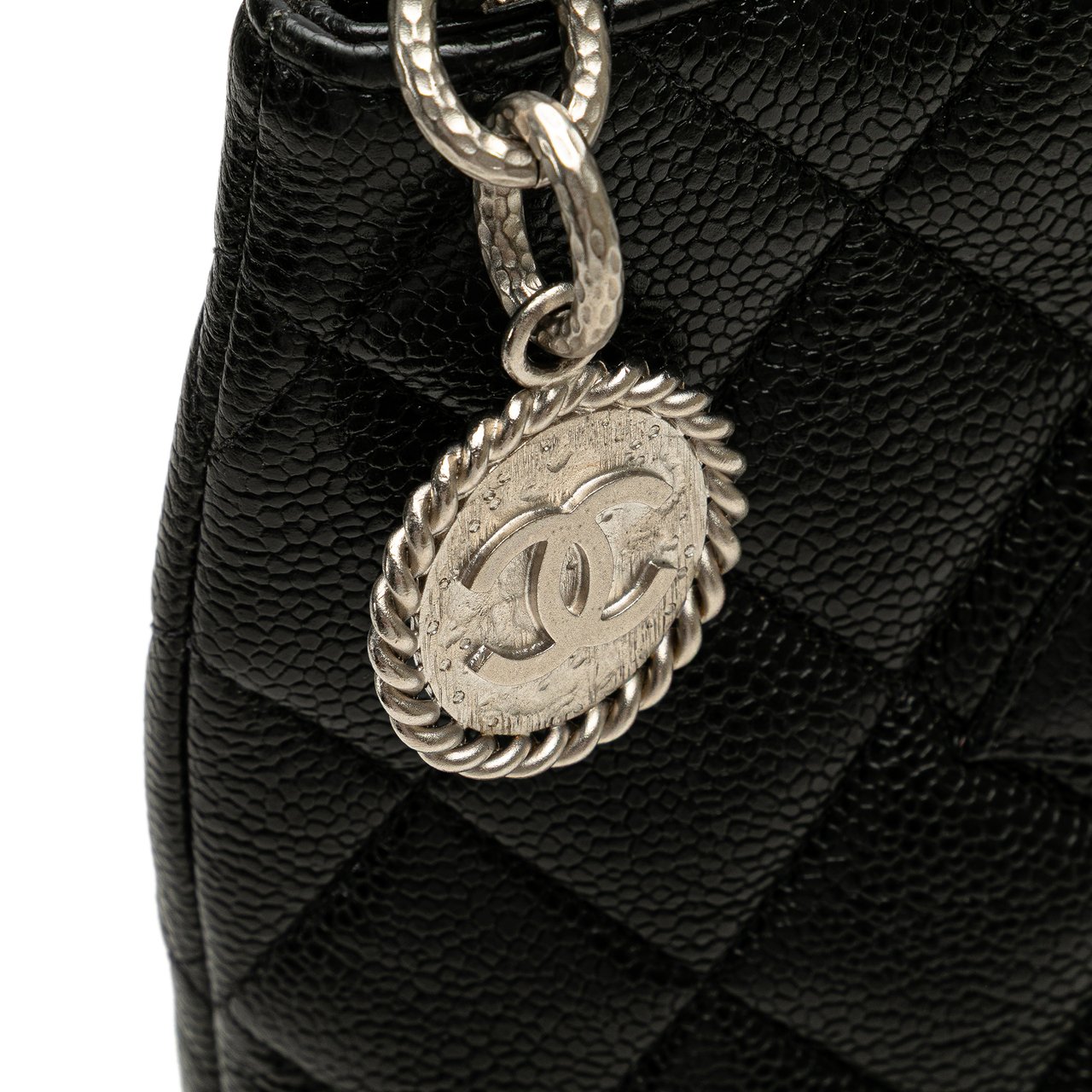 Chanel Caviar Medallion Tote Zwart