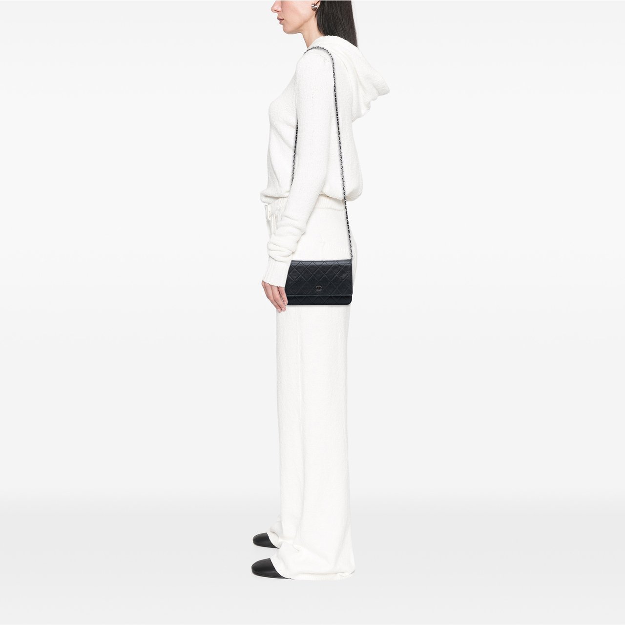 Chanel CC Quilted Caviar Wallet on Chain Zwart