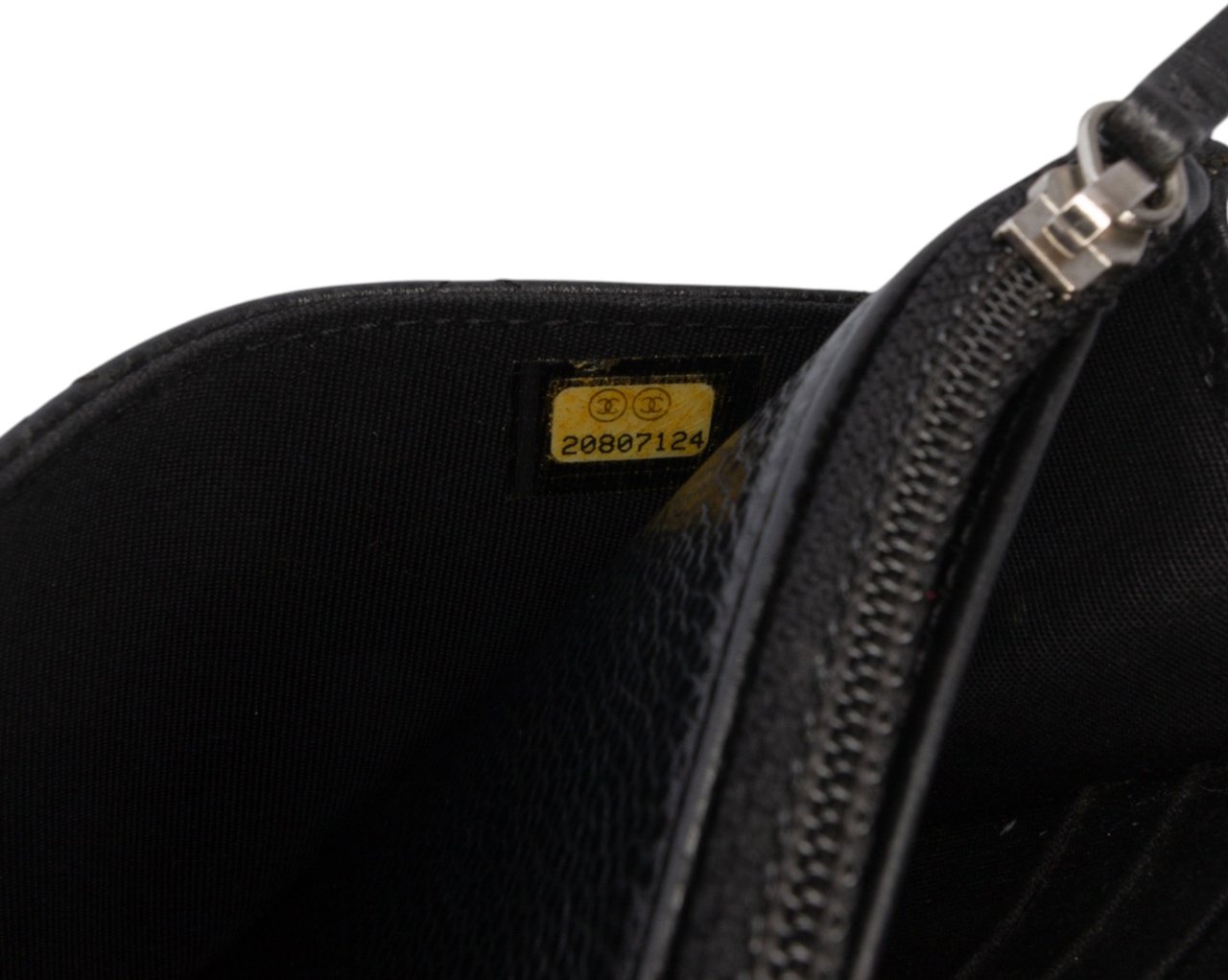 Chanel CC Quilted Caviar Wallet on Chain Zwart