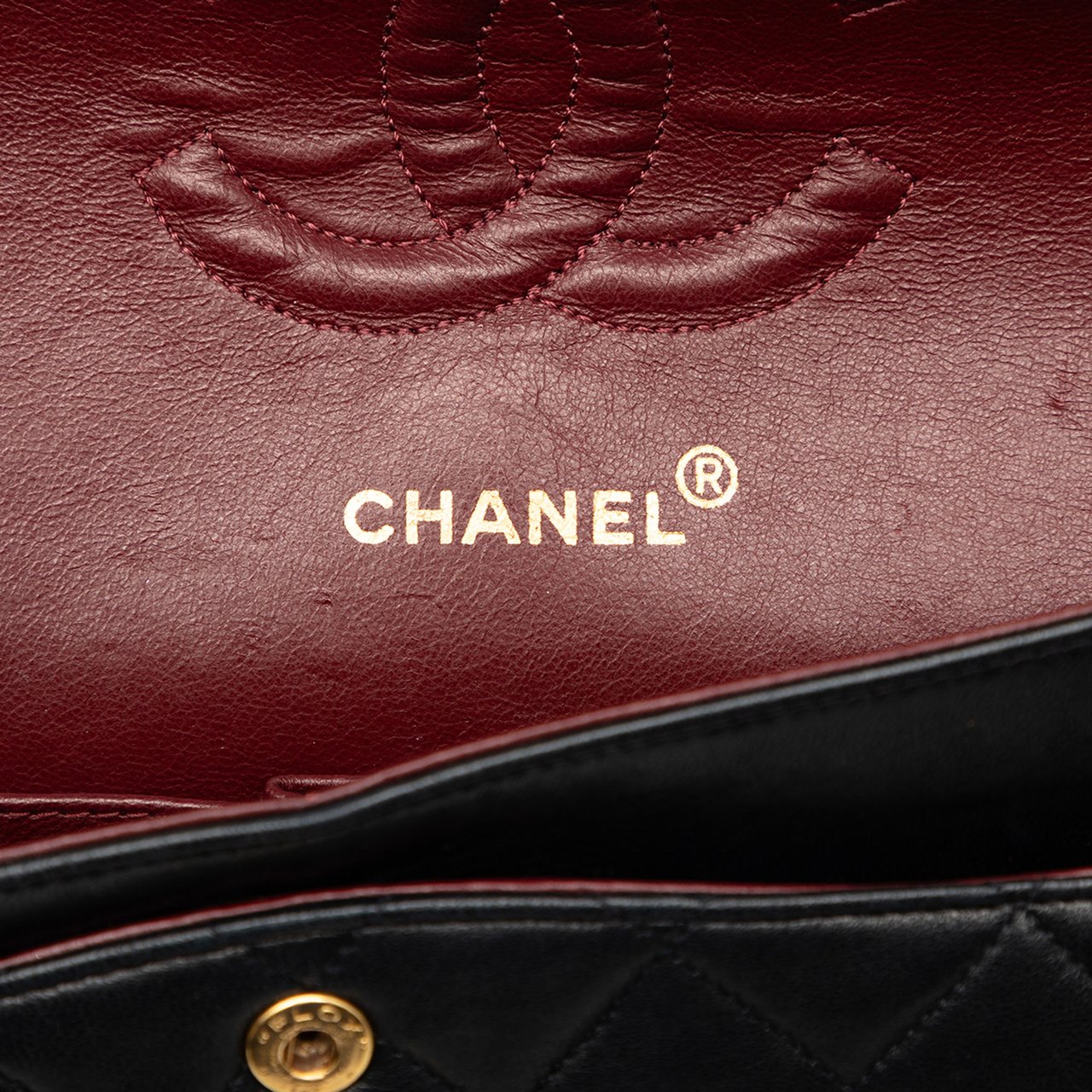 Chanel Medium Classic Lambskin Double Flap Zwart