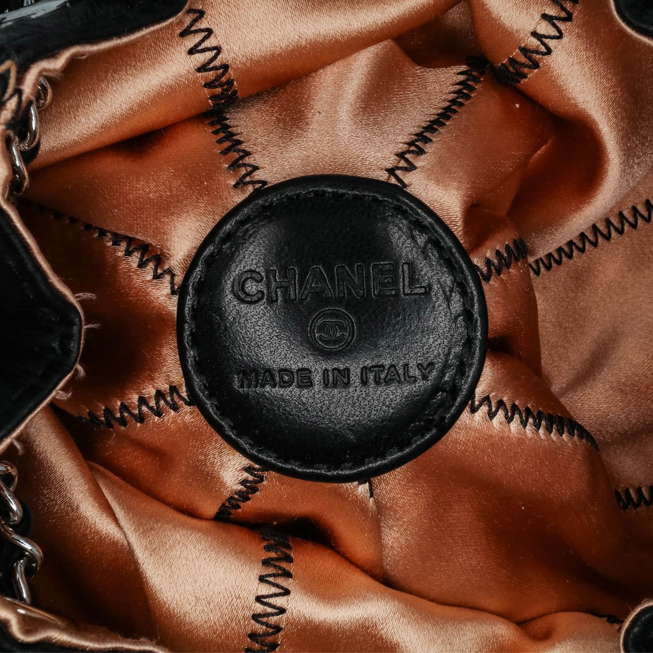 Chanel Mini Lambskin and Satin Reversible Sac Cordon Zwart