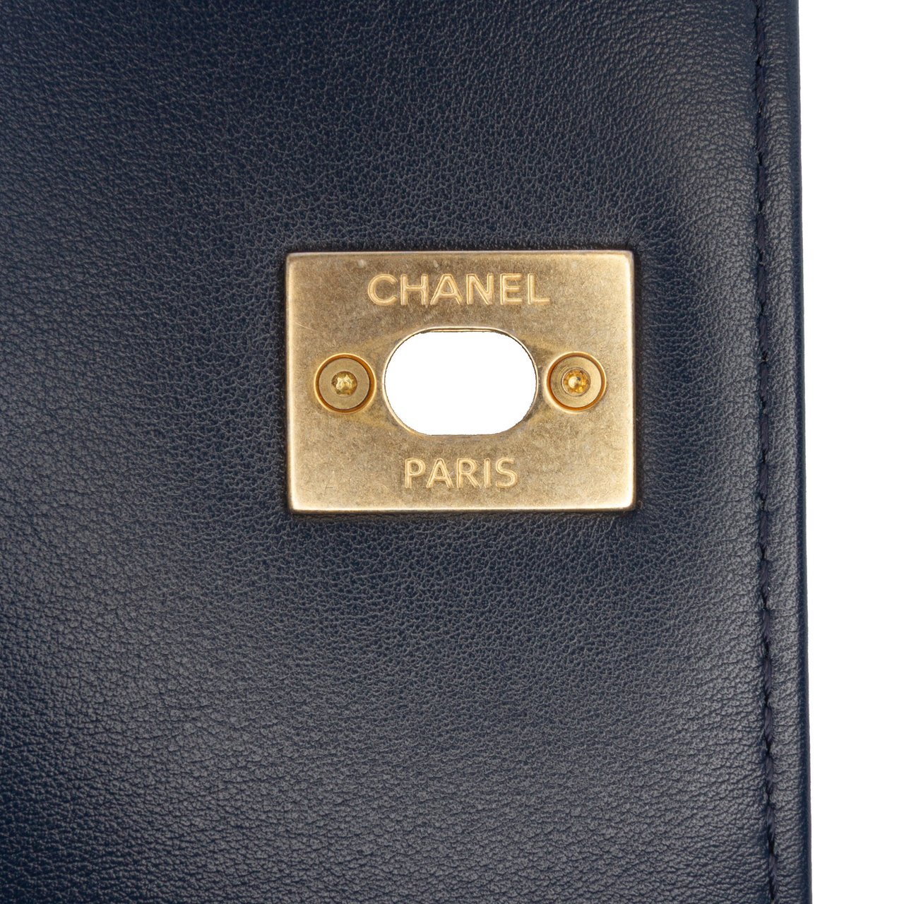 Chanel Mini Quilted Lambskin Pearl Chain Flap Blauw
