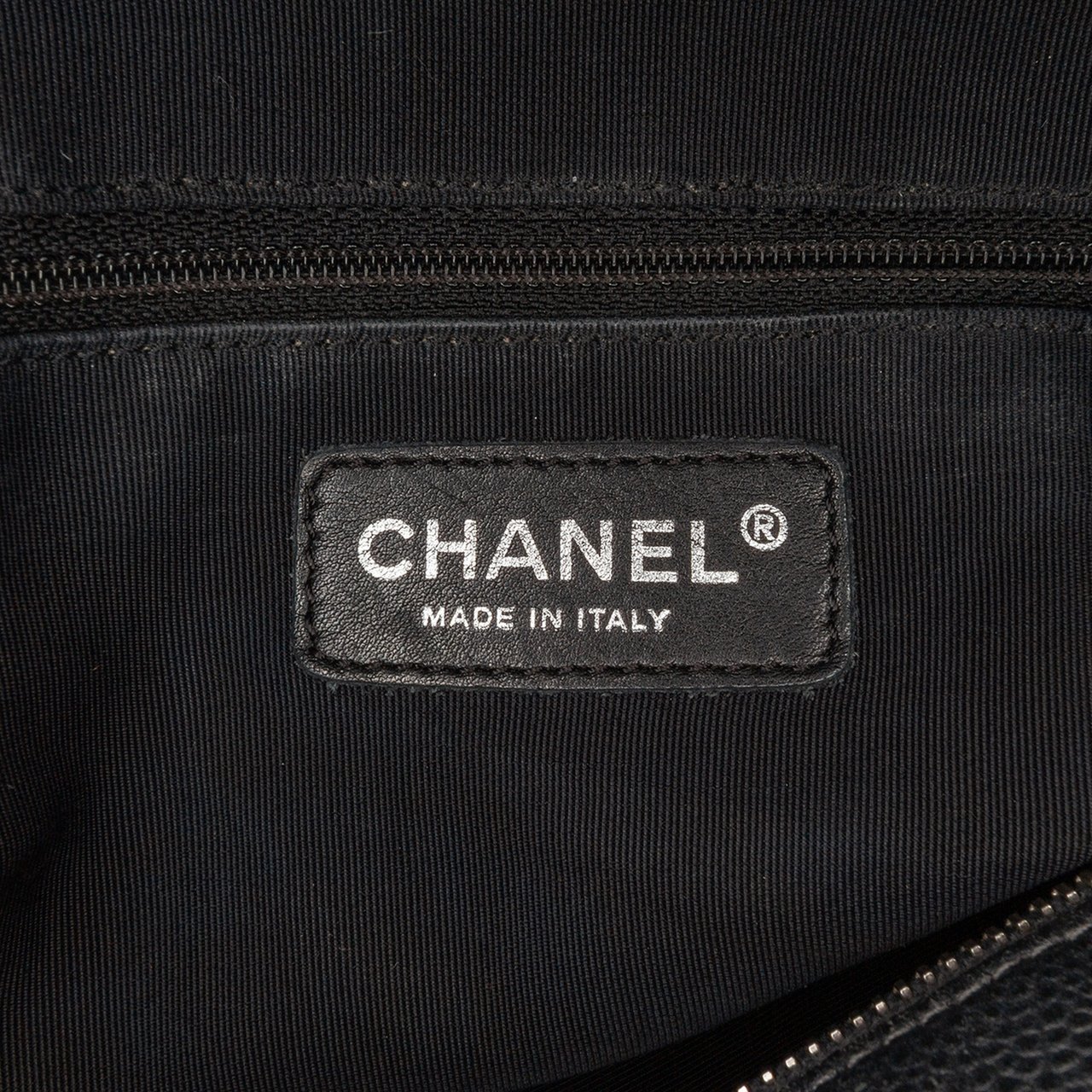 Chanel Caviar 31 Hobo Bag Zwart
