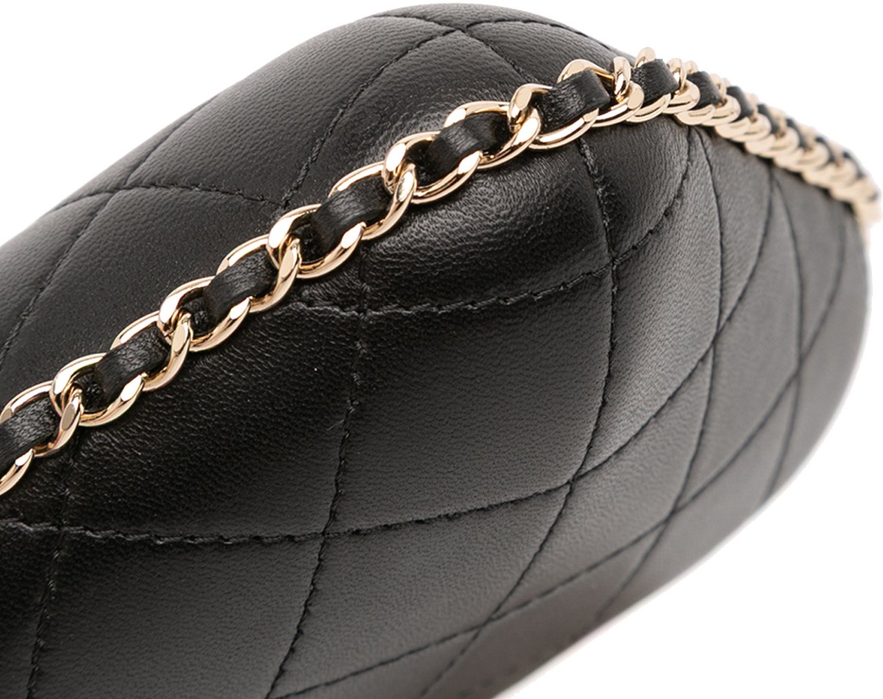 Chanel CC Quilted Lambskin Chain Around Phone Holder Zwart