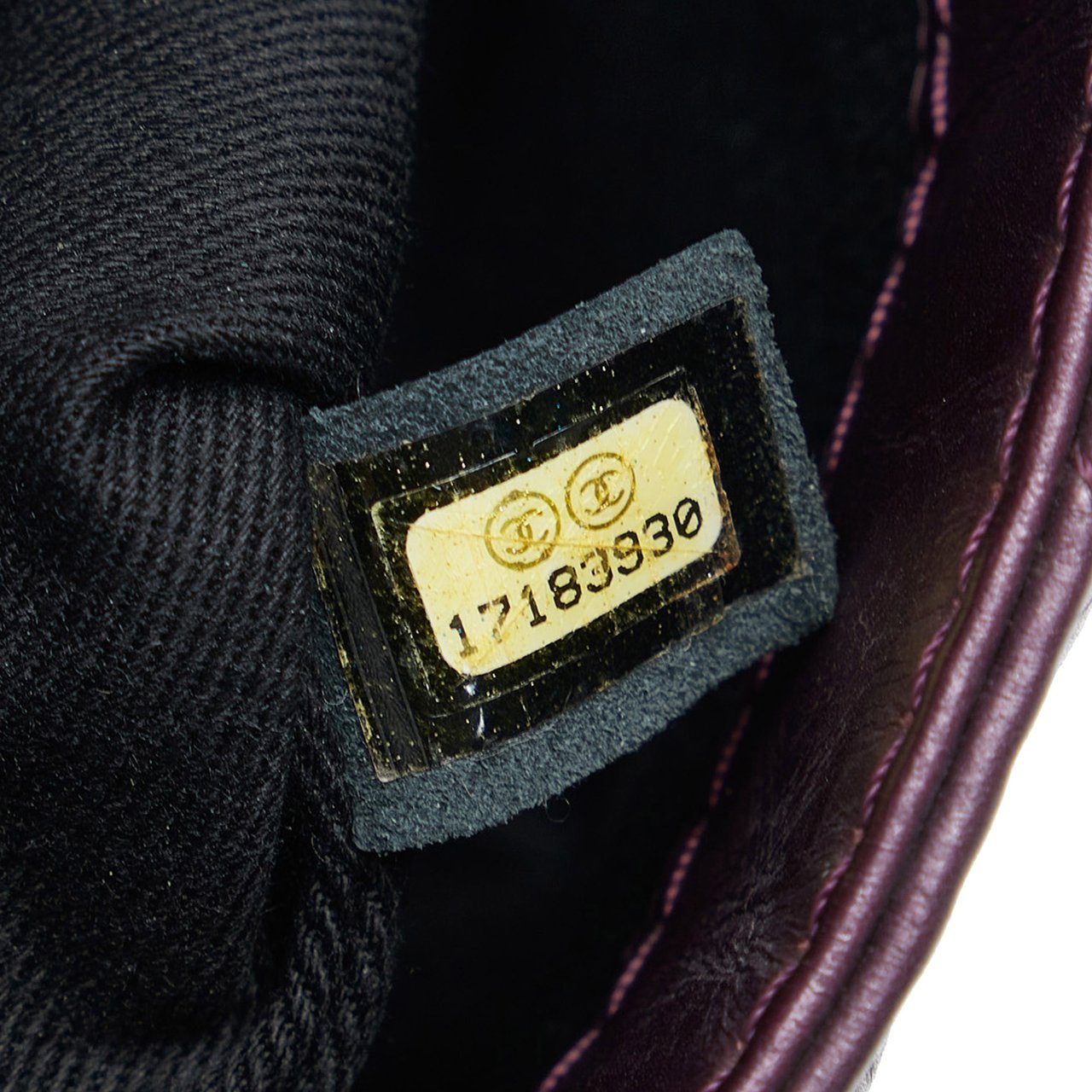 Chanel Glazed Matelasse Portobello Flap Bag Paars