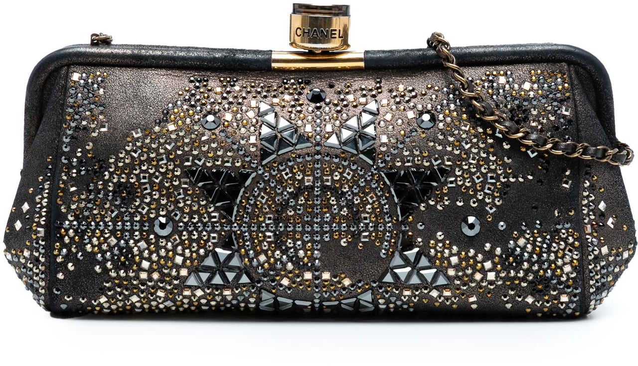 Chanel CC Glitter Lambskin Studded Frame Clutch on Chain Zwart