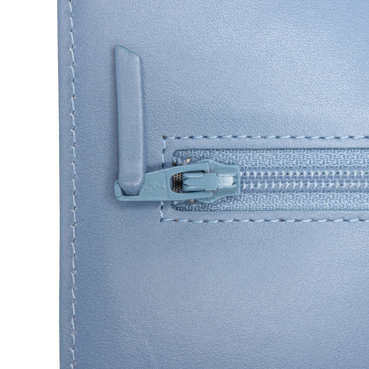 Chanel CC Caviar Wallet On Chain Blauw