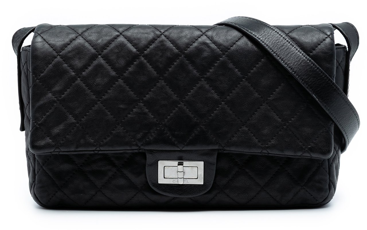 Chanel Quilted Calfskin Reissue 2.55 Easy Messenger Flap Zwart