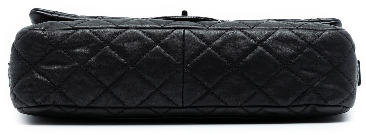 Chanel Quilted Calfskin Reissue 2.55 Easy Messenger Flap Zwart