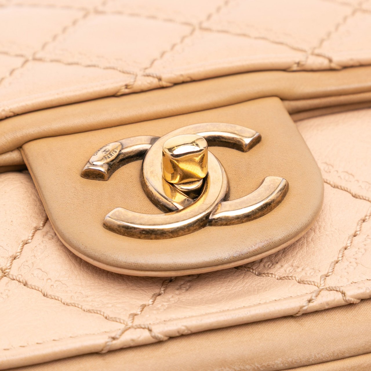 Chanel Medium Bicolor Calfskin Graphic Flap Bruin