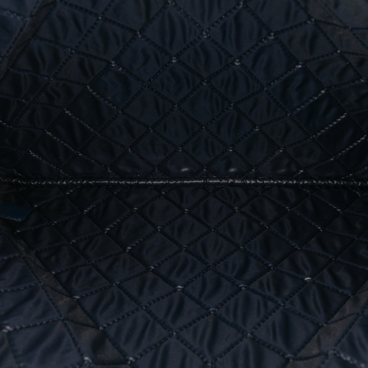 Chanel Large Quilted Lambskin O Case Clutch Blauw