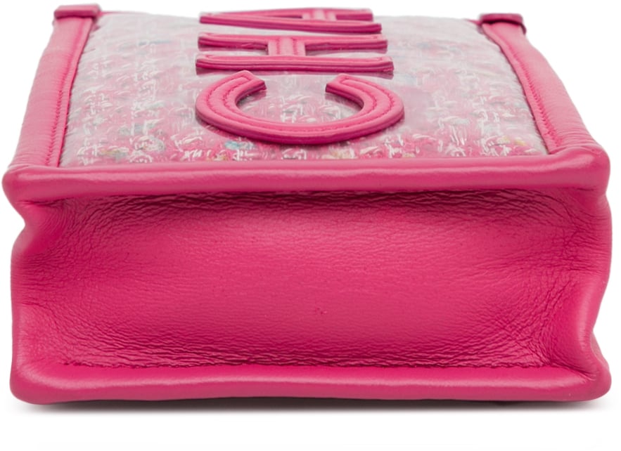 Chanel Tweed and PVC Phone Clutch with Chain Roze