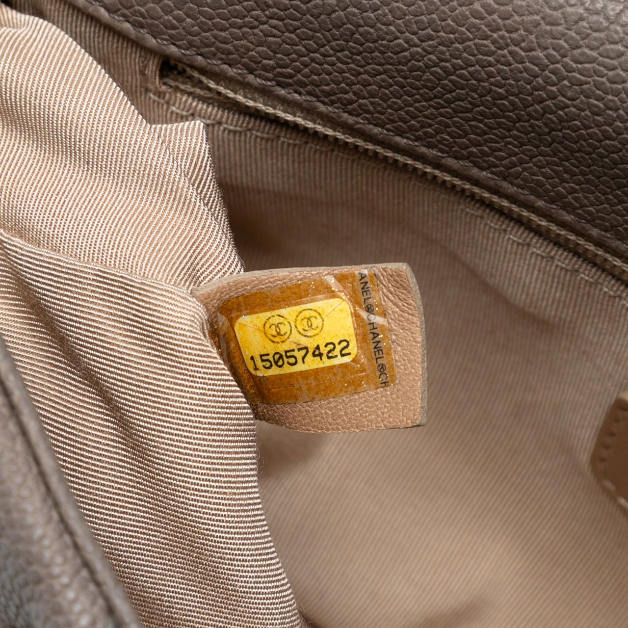 Chanel CC Caviar Wild Stitch Flap Grijs