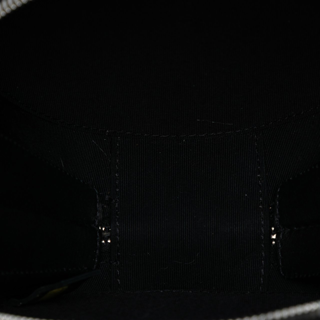 Chanel Patent Leather Round As Earth Crossbody Zwart