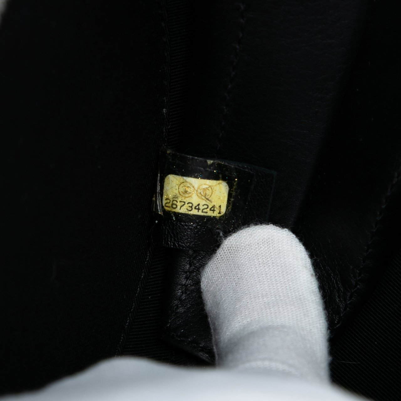 Chanel Patent Leather Round As Earth Crossbody Zwart