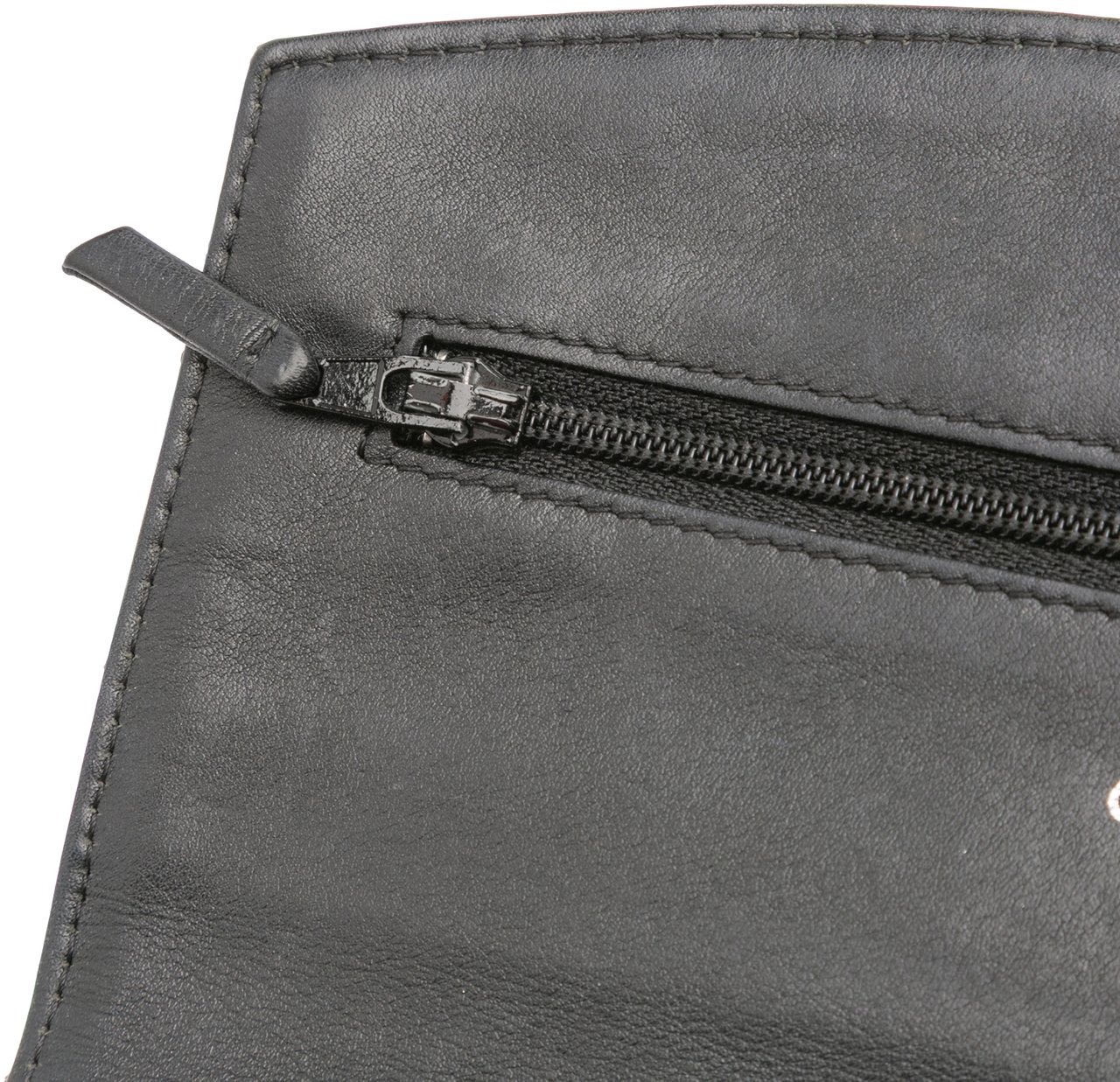 Chanel CC Quilted Patent Brilliant Wallet On Chain Zwart