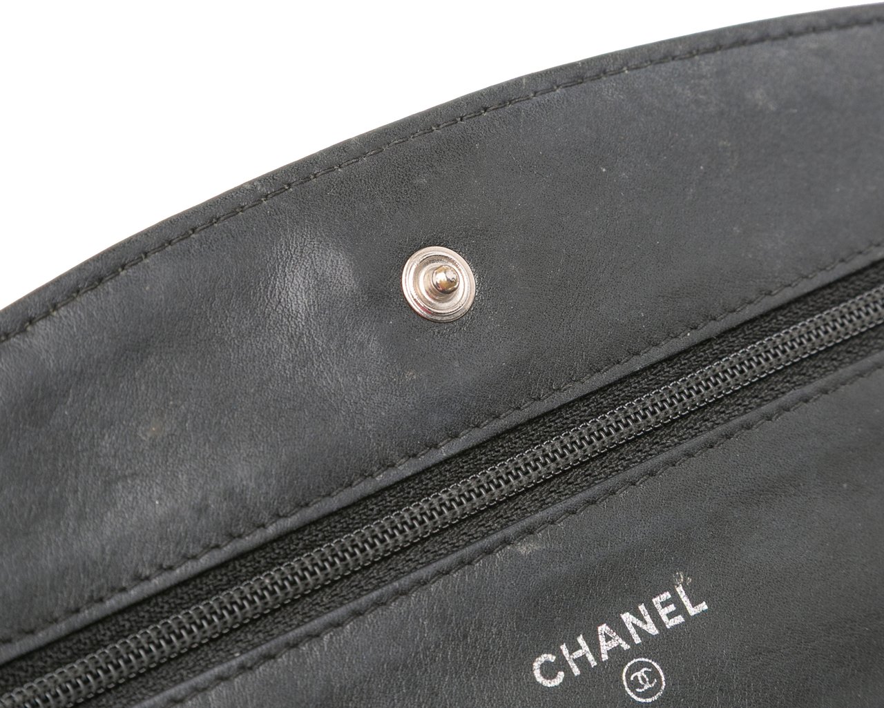 Chanel CC Quilted Patent Brilliant Wallet On Chain Zwart