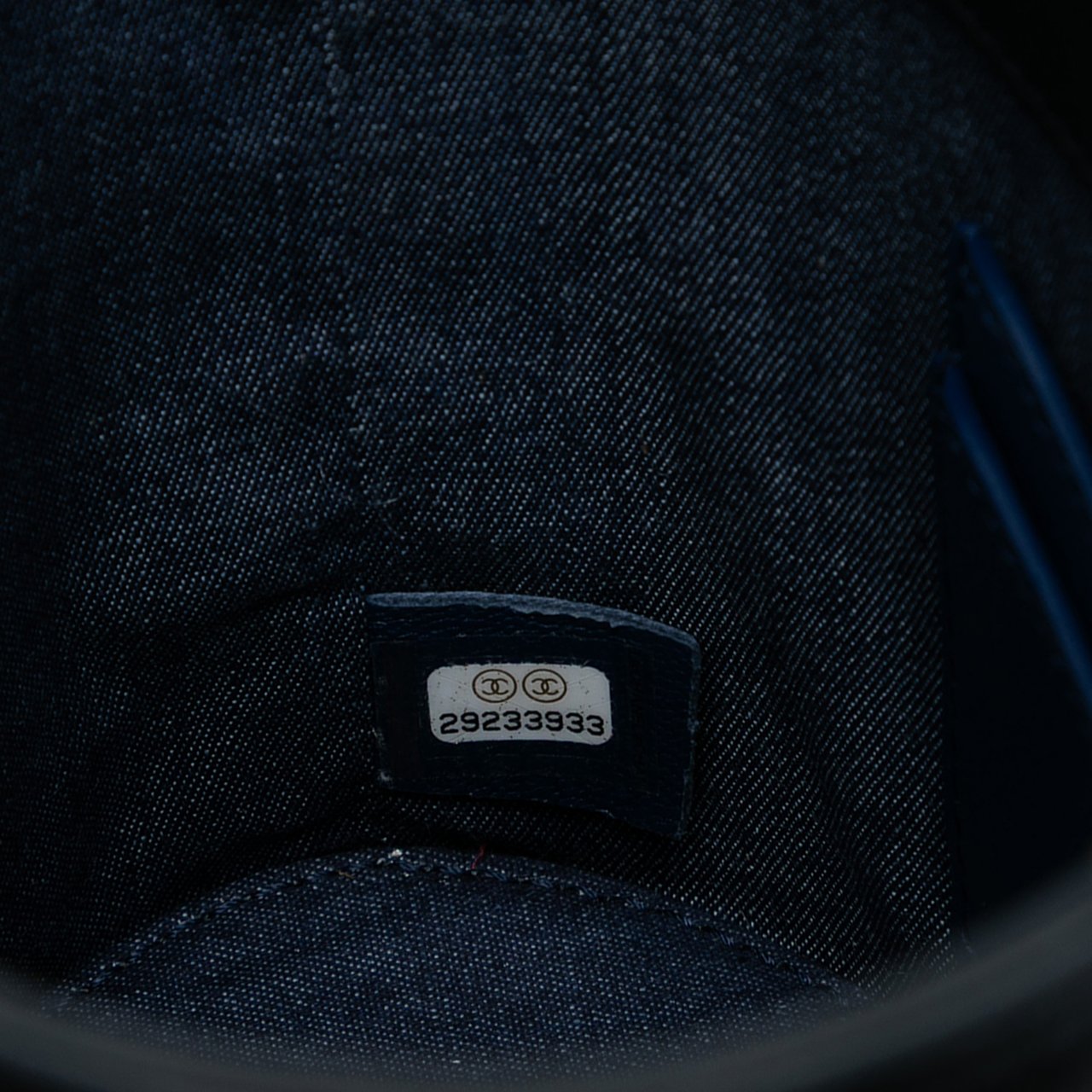 Chanel Mini Quilted Lambskin Elegant Chain Vanity Case Zwart