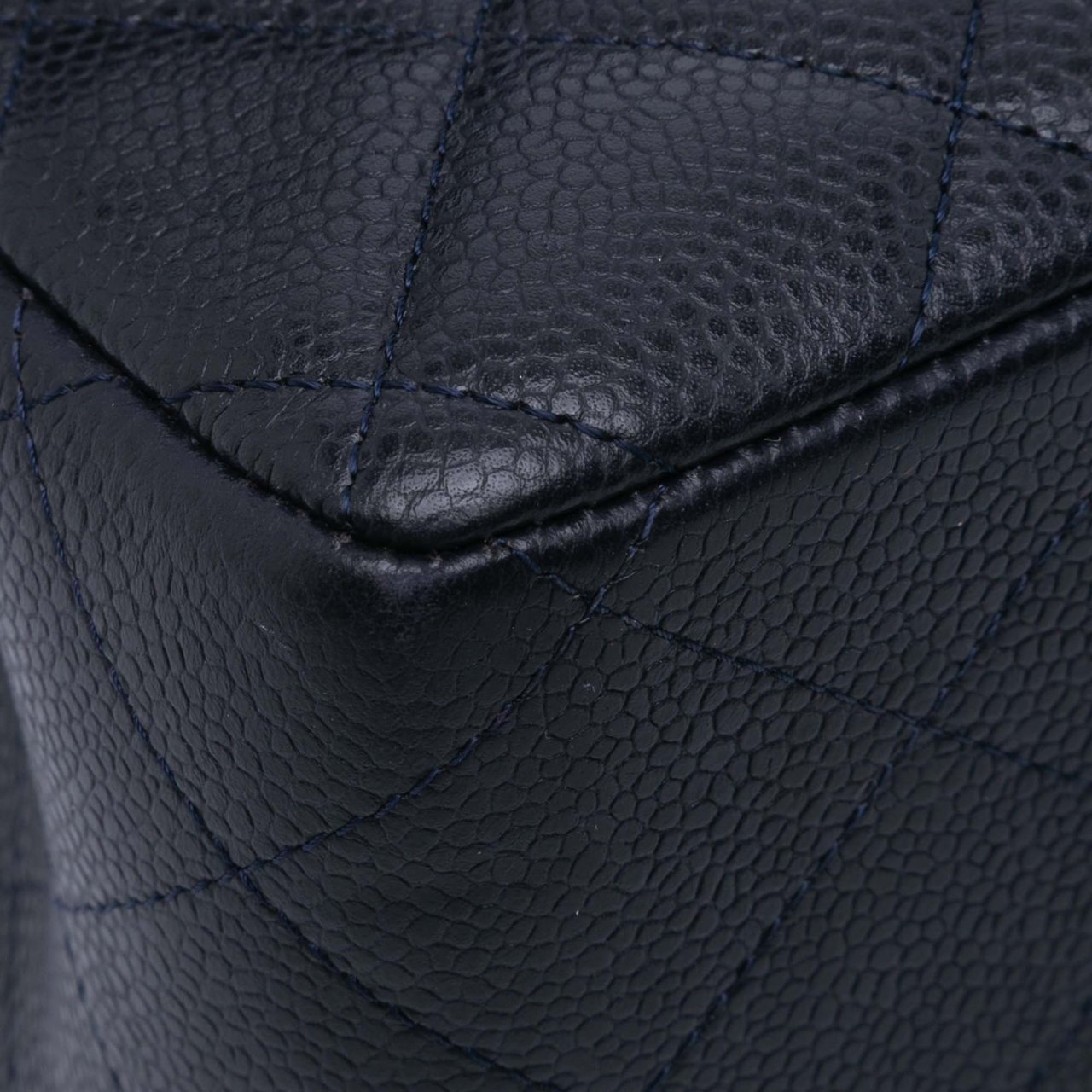 Chanel Jumbo Classic Caviar Double Flap Blauw