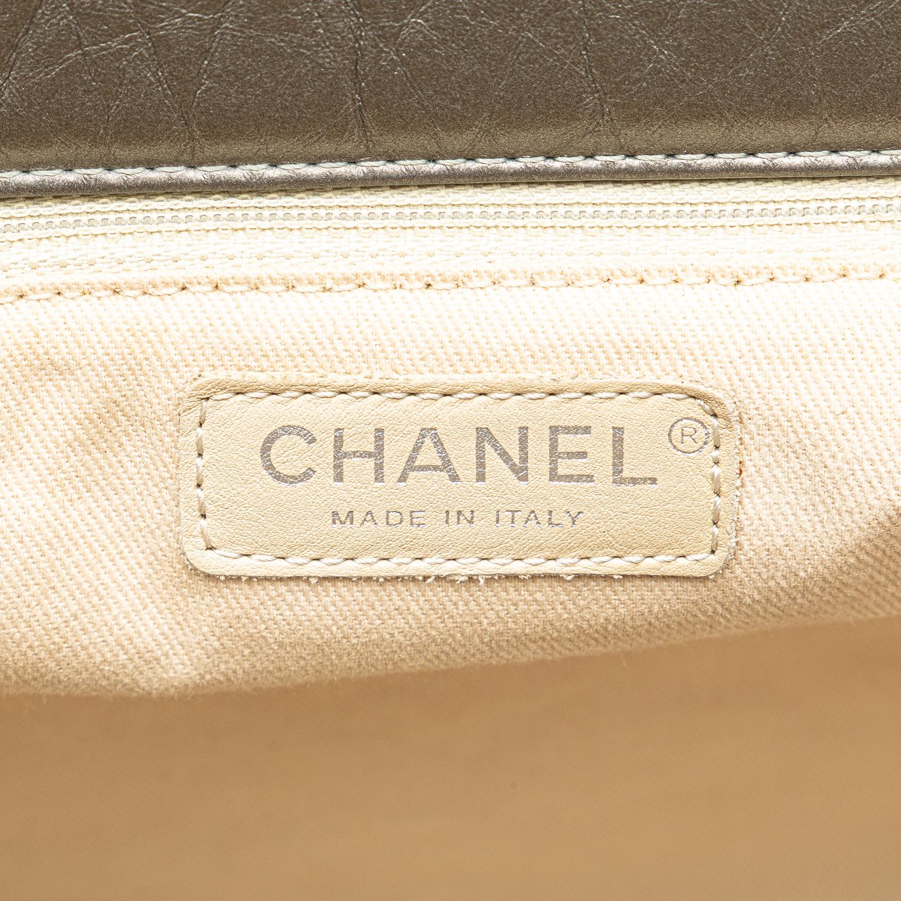 Chanel Reissue 2.55 Quilted Aged Calfskin Tote Zilver