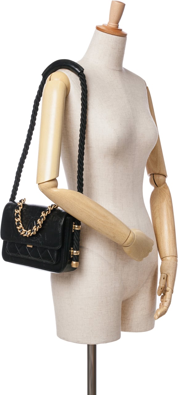 Chanel Crumpled Calfskin En Vogue Rope Flap Zwart